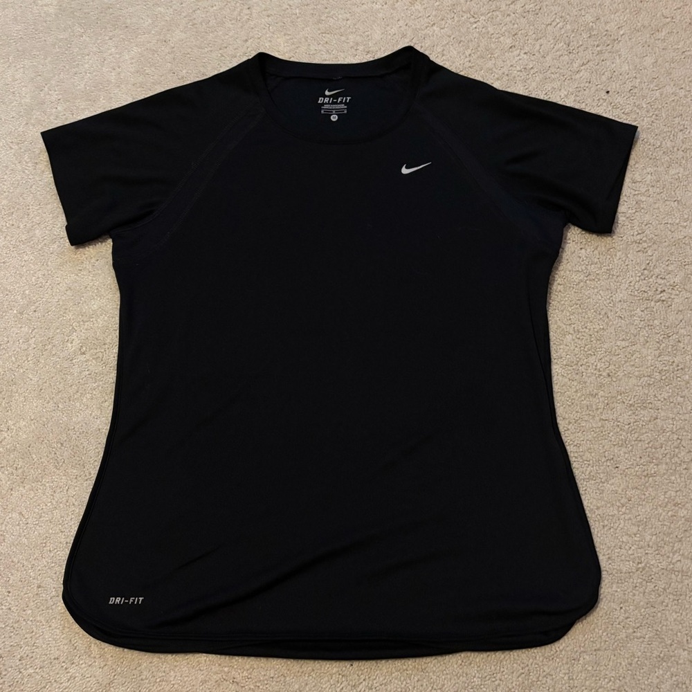 Nike Women's Black Short Sleeve Tee